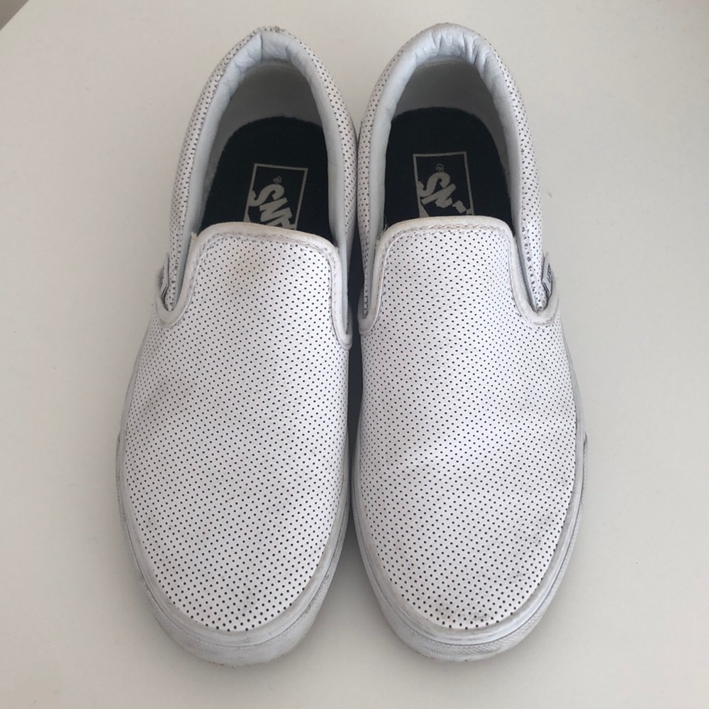 VANS WHITE SLIP-ON - WOMENS 7.5